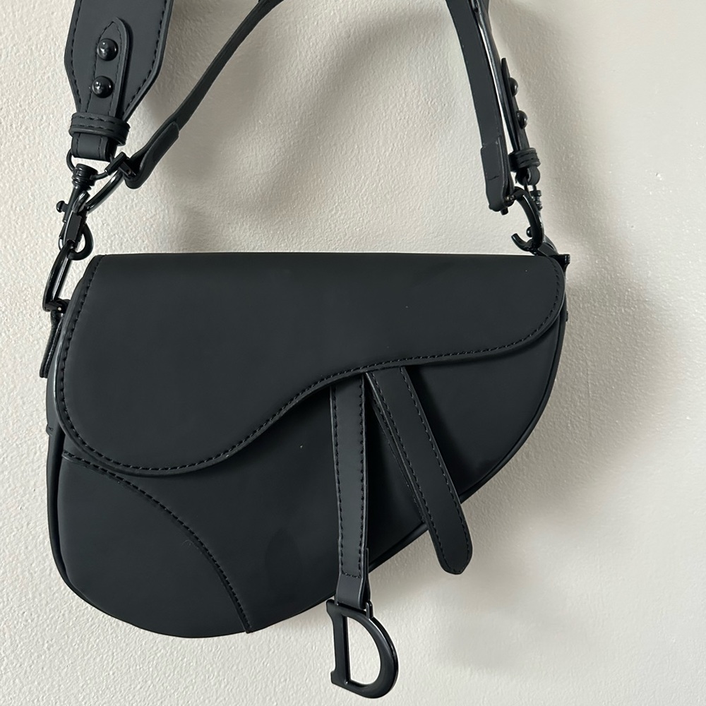 CD PURSE